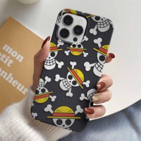 One Piece Logosu Kolaj Baskılı Tasarımlı Silikon Telefon Kılıfı
