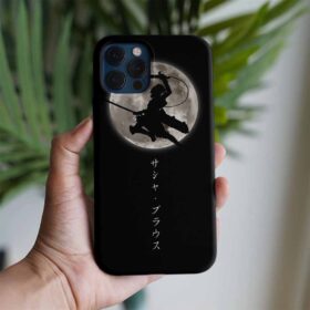 Attack On Titan Ay Işığı Baskılı Tasarımlı Silikon Telefon Kılıfı