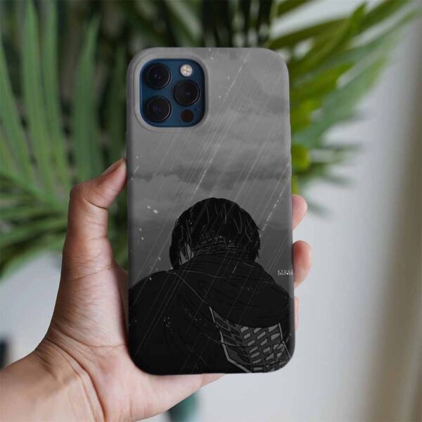 Attack On Titan Yağmurun Altında Baskılı Tasarımlı Silikon Telefon Kılıfı