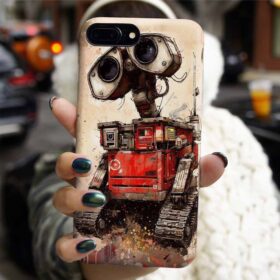 Üzgün Walle Sanatsal Tasarımlı Silikon Telefon Kılıfı