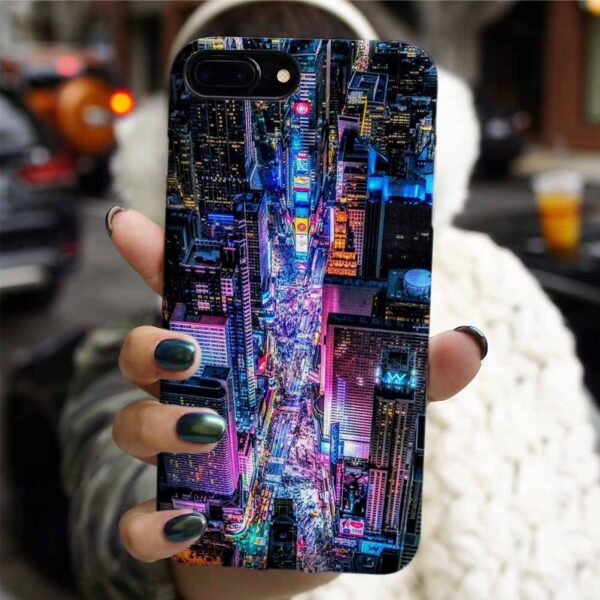 Neon Işıklarında New York Manzarası Tasarımlı Silikon Telefon Kılıfı