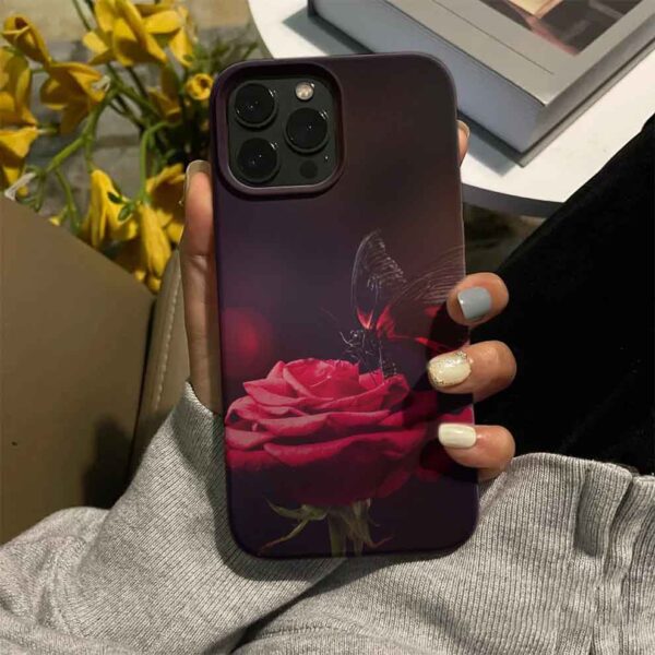 Kırmızı Gül Ve Kelebek Baskılı Silikon Telefon Kılıfı