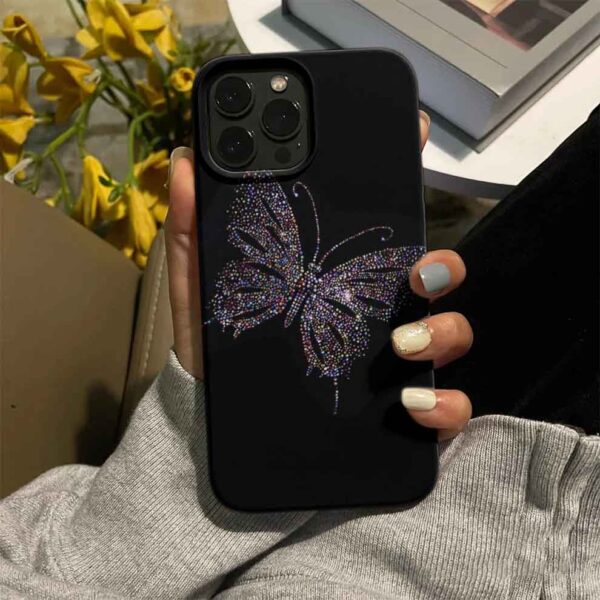 Boncuklu Kelebek Baskılı Silikon Telefon Kılıfı