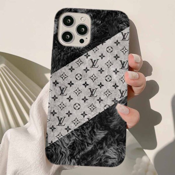 Peluş Detaylı Lv Desen Tasarımlı Silikon Telefon Kılıfı