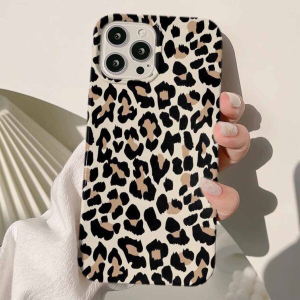 Leopar Deseni Tasarımlı Silikon Telefon Kılıfı