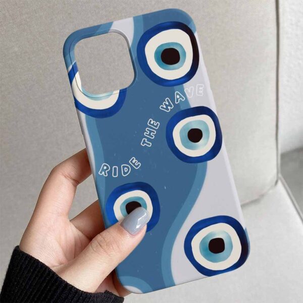Dalgalı Nazar Tasarımlı Silikon Telefon Kılıfı
