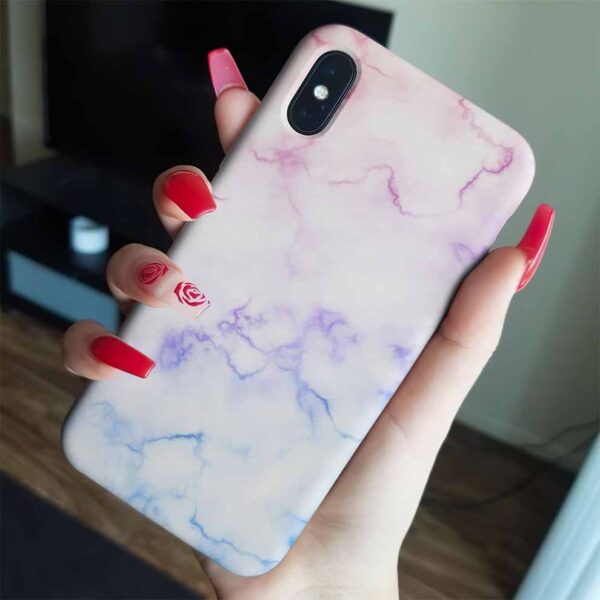 Beyaz Arka Planlı Mavi Mor Pembe Batik Desen Mermer Baskılı  Silikon Telefon Kılıfı