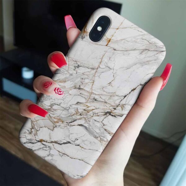 Beyaz Arka Planlı Gri Ve Gold Karışık Çizgiler Mermer Baskılı  Silikon Telefon Kılıfı