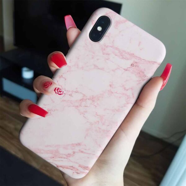 Pembe Arka Planlı Pembe Batik Desenler  Silikon Telefon Kılıfı