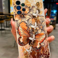 Şahane Kelebekler Desenli Bilek Geçmeli Zincirli Silikon Telefon Kılıfı