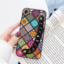 Renkli Kareler Desenli Baskılı Bilek Geçmeli Zincirli Silikon Telefon Kılıfı