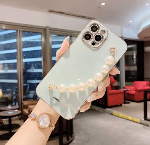 Bilek Geçmeli Parlak Zincirli Silikon Telefon Kılıfı