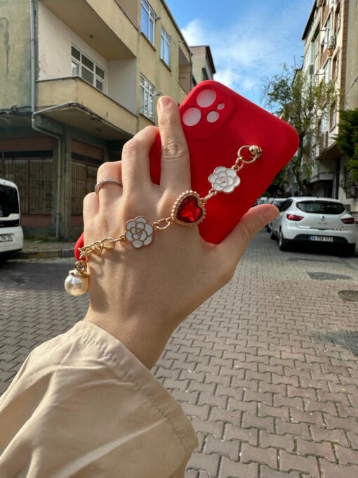 Kırmızı Renkli Bilek Geçmeli Zincirli Silikon Telefon Kılıfı - Görsel 4
