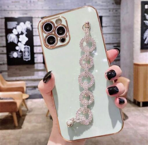 Bilek Geçmeli Parlak Zincirli Silikon Telefon Kılıfı