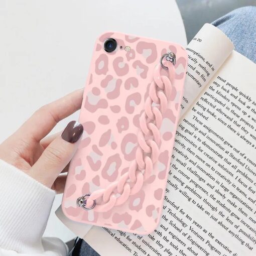 Pembe Renkli Benek Desen Baskılı Bilek Geçmeli Zincirli Silikon Telefon Kılıfı