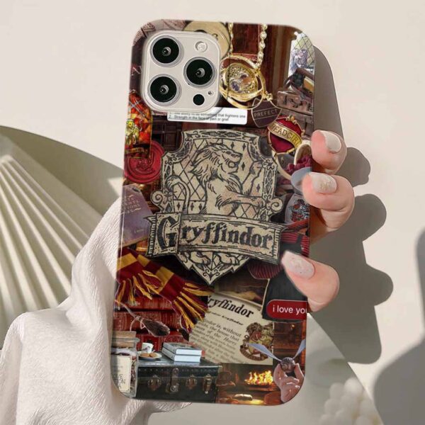 Harry Potter Gryffindor Kolaj Tasarımlı Silikon Telefon Kılıfı