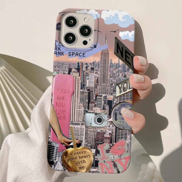 Carry your Heart Kolaj Tasarımlı Silikon Telefon Kılıfı