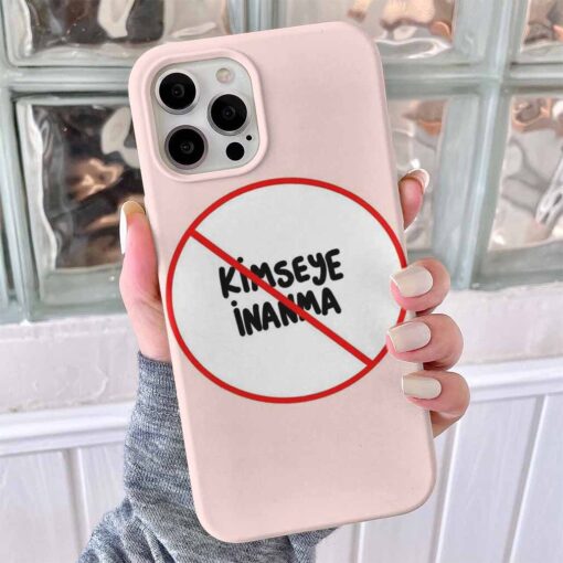 Kimseye İnanma Tasarımlı Silikon Telefon Kılıfı