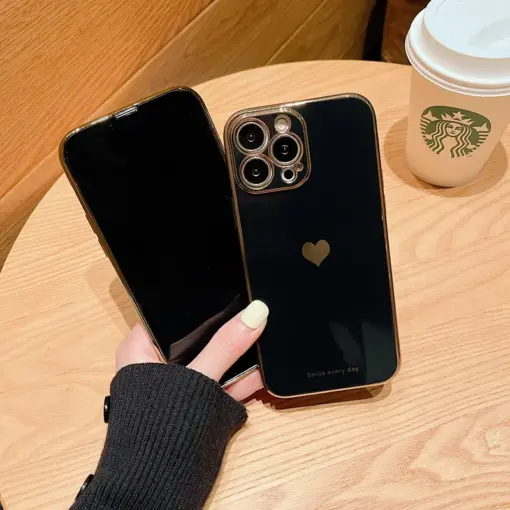 Volet Silikon Kalp Desenli Parlak Gold Kenarlıklı Telefon Kılıfı - Görsel 4