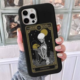 Trength Skeleton Tarrot Card Tasarımlı Silikon Telefon Kılıfı