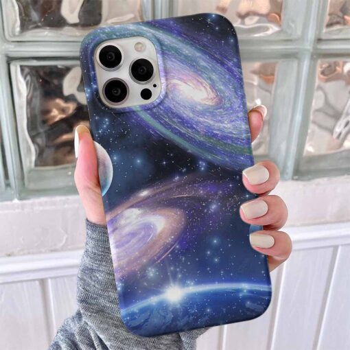 Yakın Galaxyler Tasarımlı Silikon Telefon Kılıfı