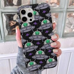 Uzaylılar Kolaj Tasarımlı Silikon Telefon Kılıfı