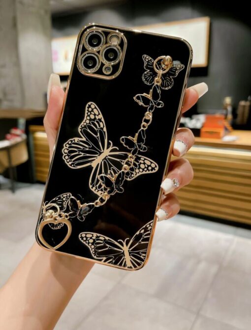 Siyah Renkli Kelebekler Desenli Bilek Geçmeli Parlak Zincirli Silikon Telefon Kılıfı