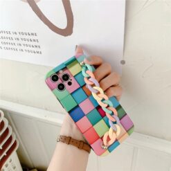 Renkli Kare Desen Baskılı Bilek Geçmeli Zincirli Silikon Telefon Kılıfı