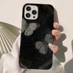 Siyah Temalı Gri Kelebekler Baskılı Silikon Telefon Kılıfı