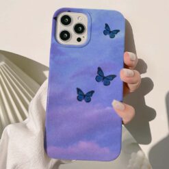 Gökyüzündeki Kelebekler Baskılı Silikon Telefon Kılıfı