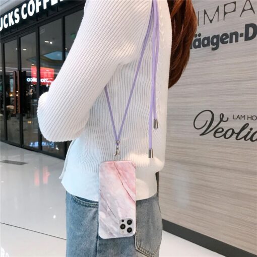 Boyun Askılı Zincirli Silikon Telefon Kılıfı