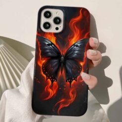 Alevler İçindeki Kelebek Tasarımlı Silikon Telefon Kılıfı