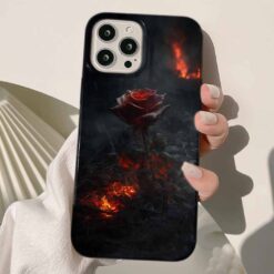 Ateşler İçindeki Gül Tasarımlı Silikon Telefon Kılıfı