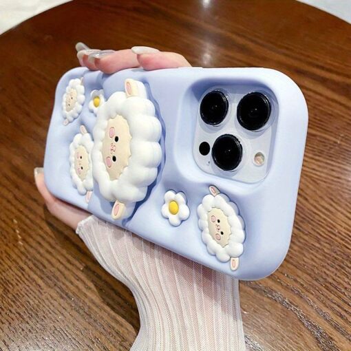 Tatlı Kuzu Kabartma Silikon Telefon Kılıfı - Görsel 2